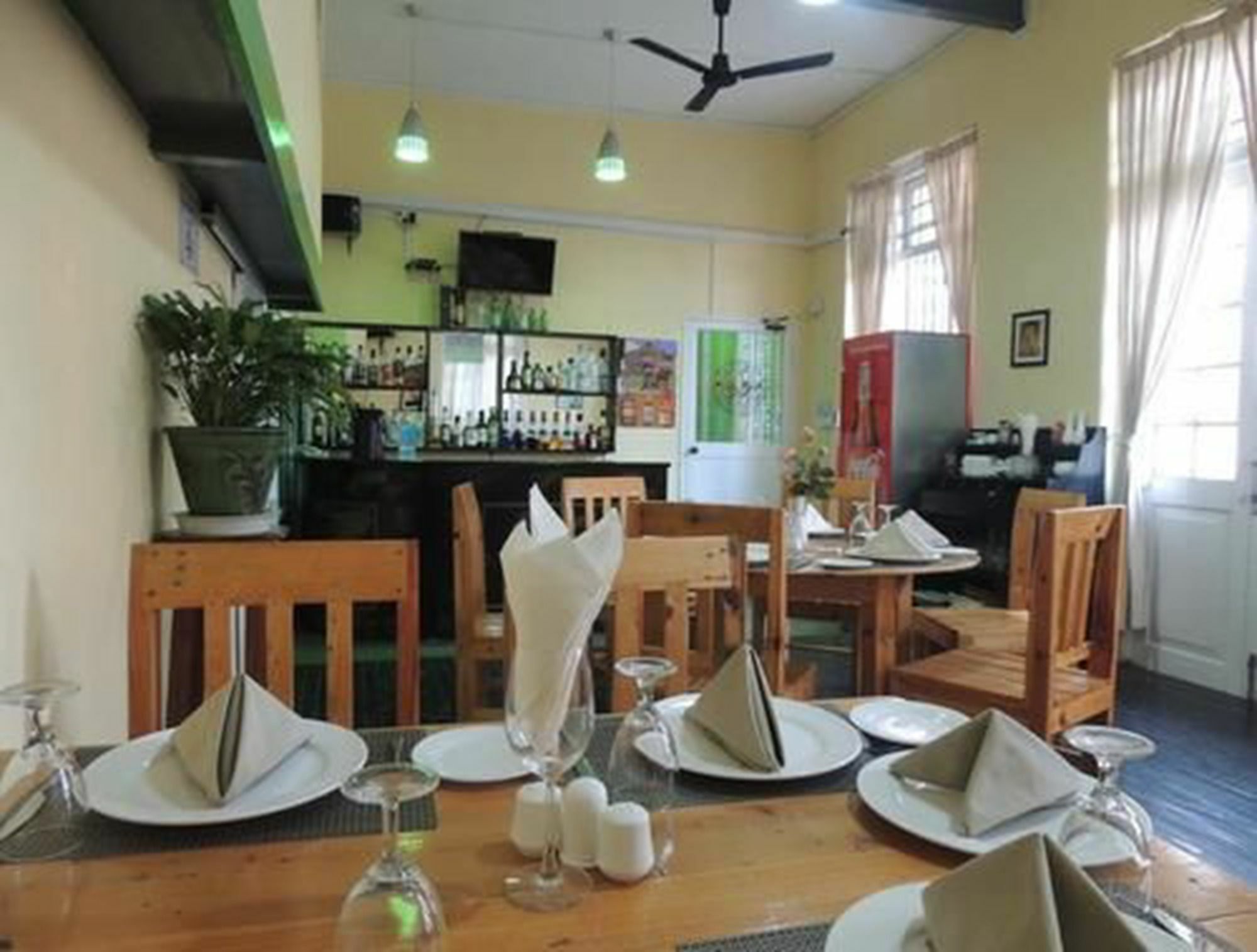 Lotus Bed & Breakfast Yangon Exterior foto